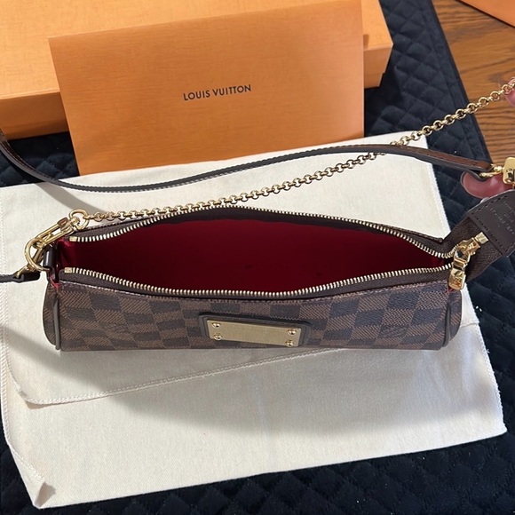 COPY - COPY - Louis Vuitton Eva brown canvas cross body clutch or over the shou… - Picture 3 of 4